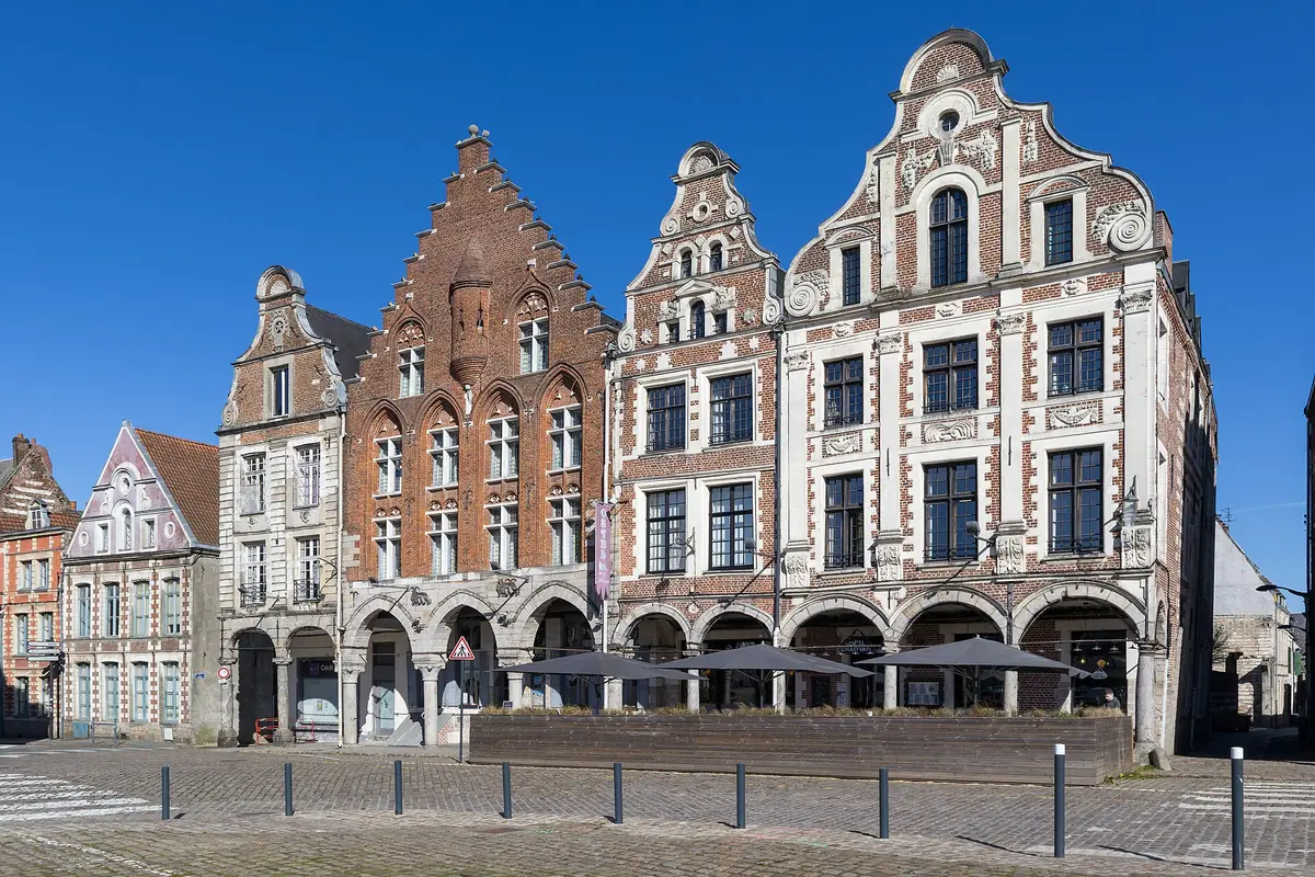Maisons à pignons de style baroque flamand sur la Grand'Place d'Arras
